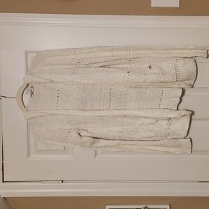 Abercrombie kids long hooded white sweater jacket with pockets